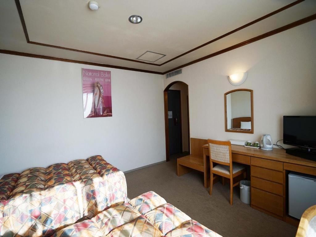 Neyagawa Trend Hotel أوساكا المظهر الخارجي الصورة